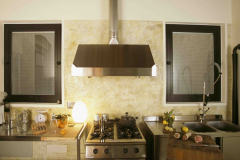 ITALIA, PIEMONTE, TORINO - CASA A TORINO, INTERNO, CUCINA - ITALY, PIEDMONT, TURIN - HOUSE IN TURIN, INTERIOR, KITCHEN